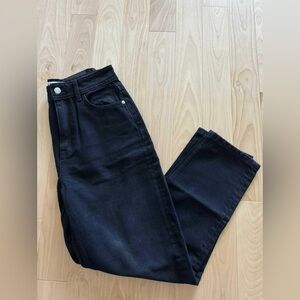 Women’s Zara black mom jeans (4 US)